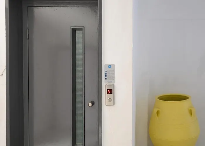 Luxury Studio Apartment In The City Center